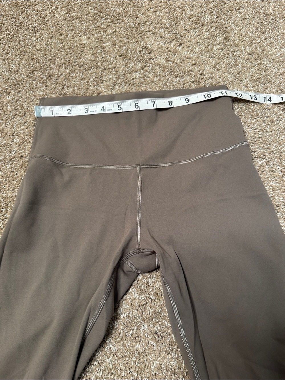 Lululemon High-Waist Full-Length Leggings Neutral taupe/stone gray color SZ 6 - Picture 5 of 9